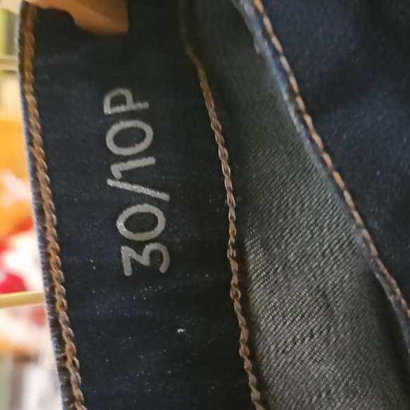 From mom's closet skinny ankle jeans 10P Worn only one time to try on. - Picture 5 of 12